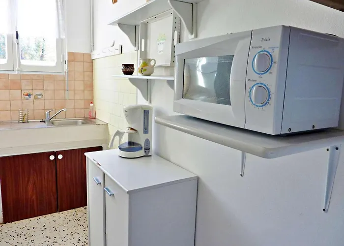 T2 Ensoleille A 2 Pas De La Avec Terrasse, Parking Et Wifi Options - Fr-1-387-123 Marseillan (Herault)