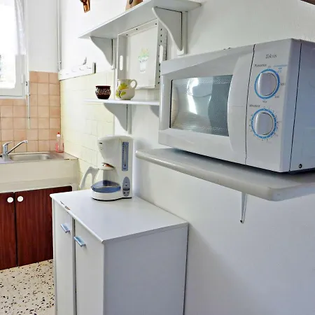 T2 Ensoleille A 2 Pas De La Avec Terrasse, Parking Et Wifi Options - Fr-1-387-123 Marseillan (Herault)