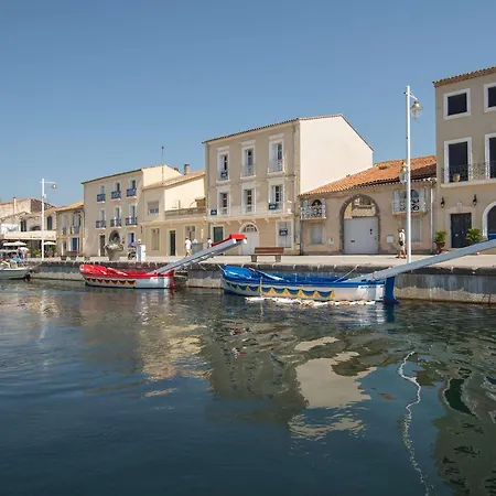 Apartment T2 Ensoleille A 2 Pas De La Avec Terrasse, Parking Et Wifi Options - Fr-1-387-123 *