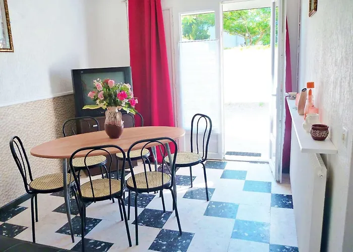 T2 Ensoleille A 2 Pas De La Avec Terrasse, Parking Et Wifi Options - Fr-1-387-123 Apartment Marseillan (Herault)